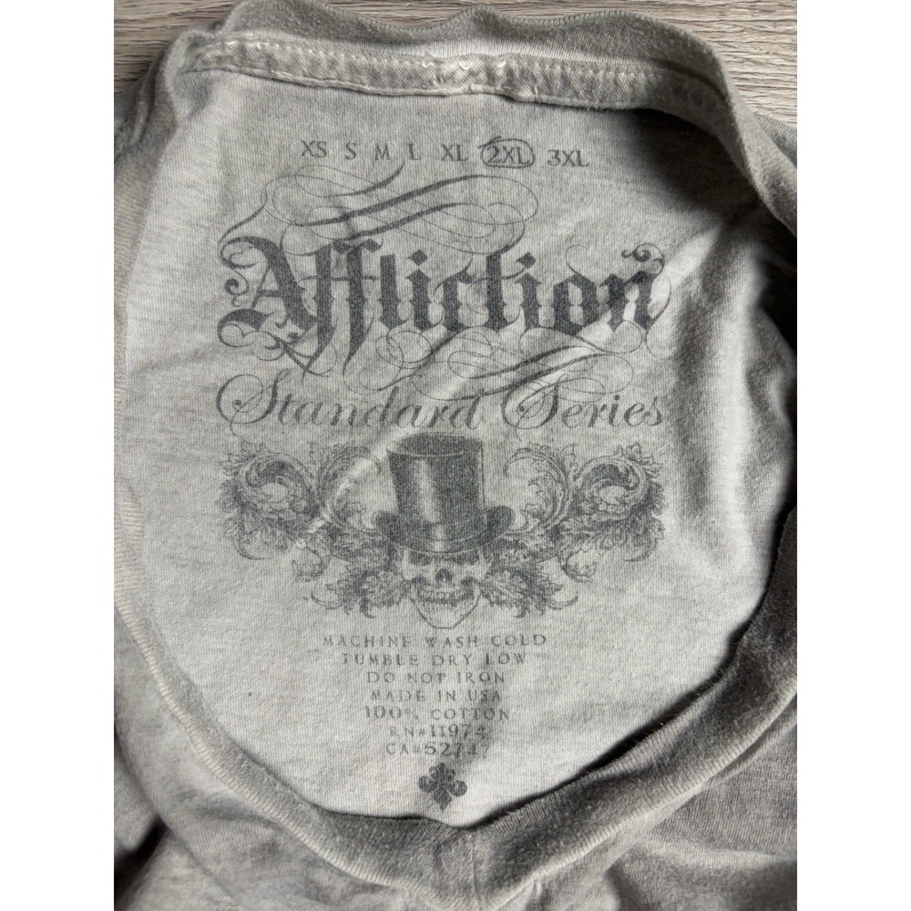 Affliction Standard Series Mens 2XL Gray Logo V-Neck Short Sleeve T-Shirt Grunge - Picture 4 of 7